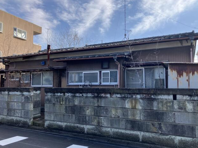 西川田南１丁目土地の外観