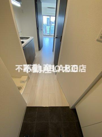 エグゼ難波WESTリバーの玄関