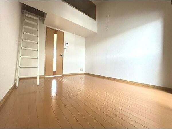 LIBERTY COURTの居間・リビング