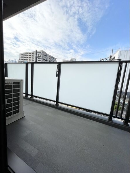 S-RESIDENCE東別院のバルコニー
