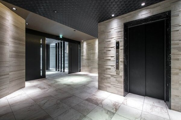 S-RESIDENCE東別院のエントランス