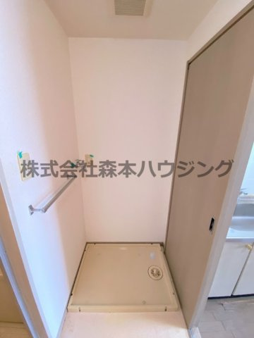 【設備】 | 　PHOENIX CORT交野Ⅱ | 室内洗濯機置き場です