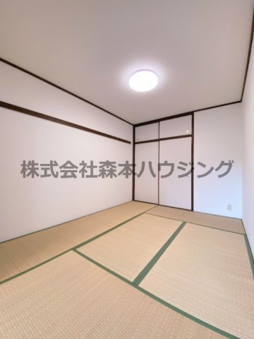 【和室】 | 　PHOENIX CORT交野Ⅱ | 落ち着いた雰囲気の和室付きです