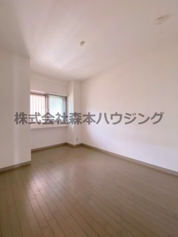 【洋室】 | 　PHOENIX CORT交野Ⅱ | ゆったりした洋室です