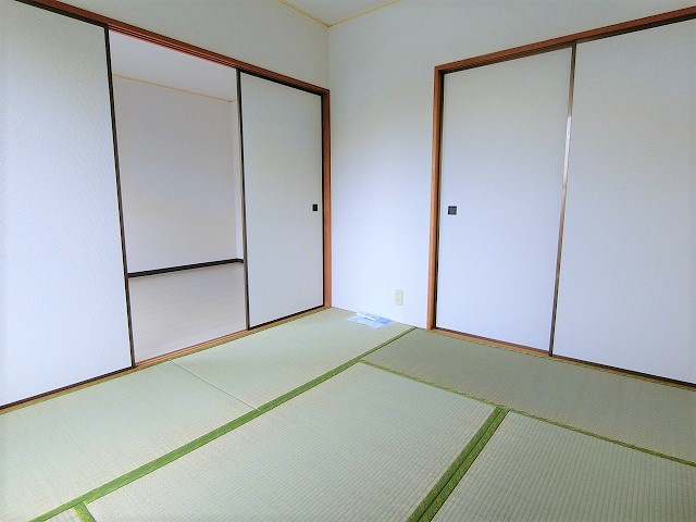 コーポクレールの寝室|写真は同建物の別部屋を参考に掲載しております。
