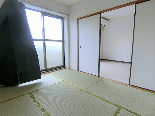 コーポクレールの寝室|写真は同建物の別部屋を参考に掲載しております。