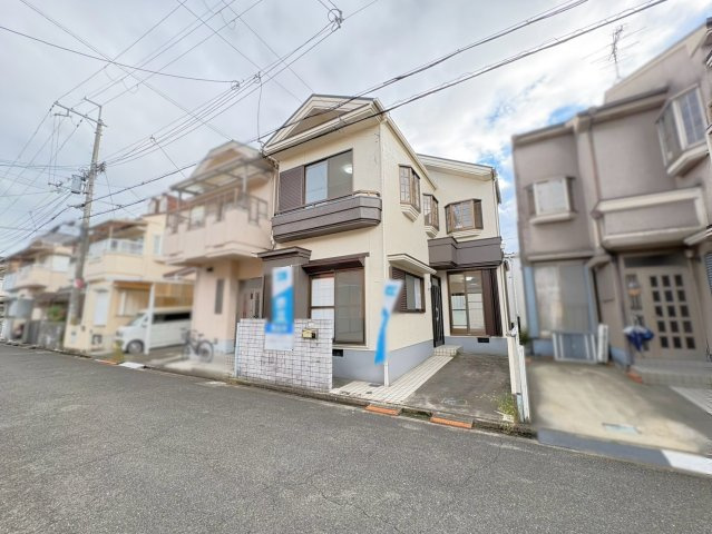 ◆２０２５年１２月リフォーム済み美宅◆収納豊富な４ＬＤＫ＆納戸◆前道６ｍ◆八幡市八幡吉原の外観|外観