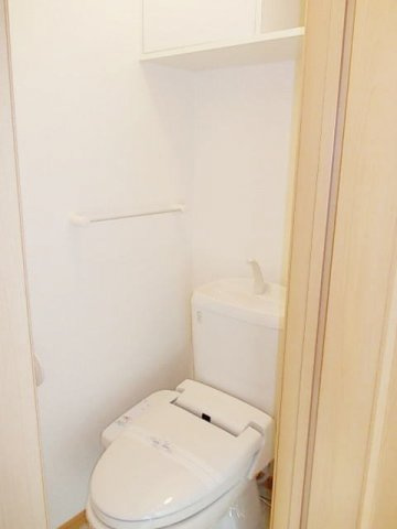 イースト・ネオⅡのトイレ|コンパクトで使いやすいトイレです