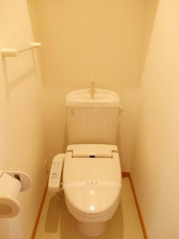 シーダー天王Ｂのトイレ|落ち着いたトイレです