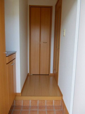 シーダー天王Ｂの玄関|落ち着いた玄関です