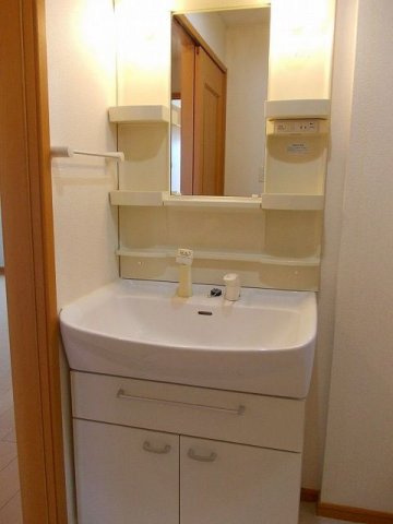シーダー天王Ｂの洗面所|忙しい朝には欠かせない洗面所です