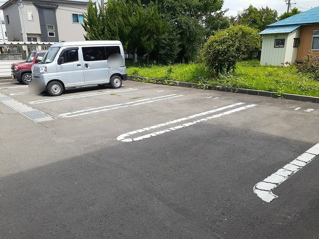 ビスターリＡの駐車場|駐車スペースもあります