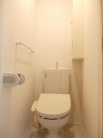 ＡＲＳＨ４のトイレ|清潔感のあるトイレです