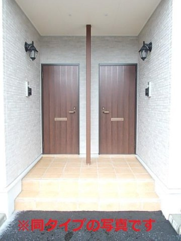 スプレンドルⅡのエントランス|建物の内部です