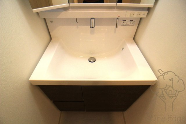 REXIA Shin Umeda DUOの独立洗面台