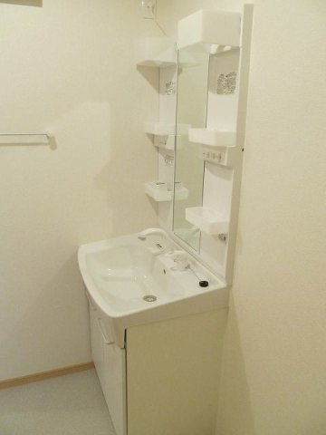 メルヴェールの洗面所|忙しい朝には欠かせない洗面所です