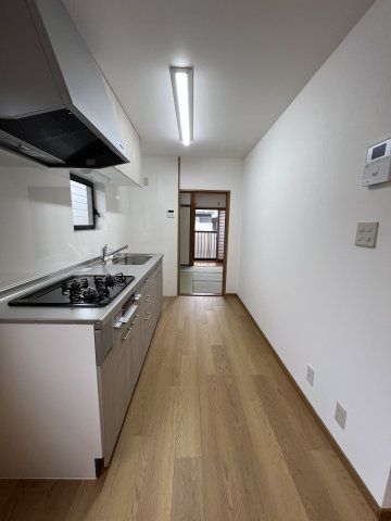 醍醐店舗付住居のキッチン
