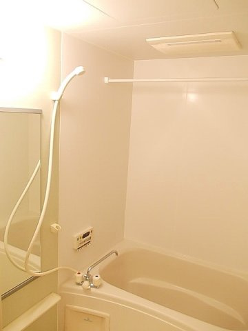 ベルヴェデールの浴室|コンパクトで使いやすいお風呂です