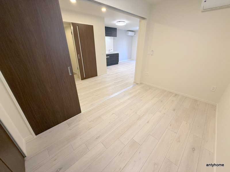 Casa di Salice Mityuya　仲介手数料無料の洋室