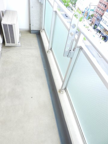 BRAVI南堀江のバルコニー