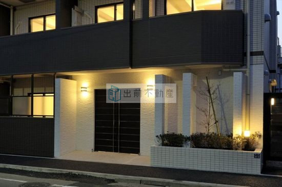 グラントゥルース大山幸町のエントランス