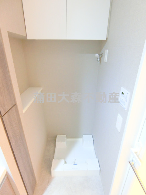メイクス池上ルーチェの設備|吊戸棚付き洗濯機置き場