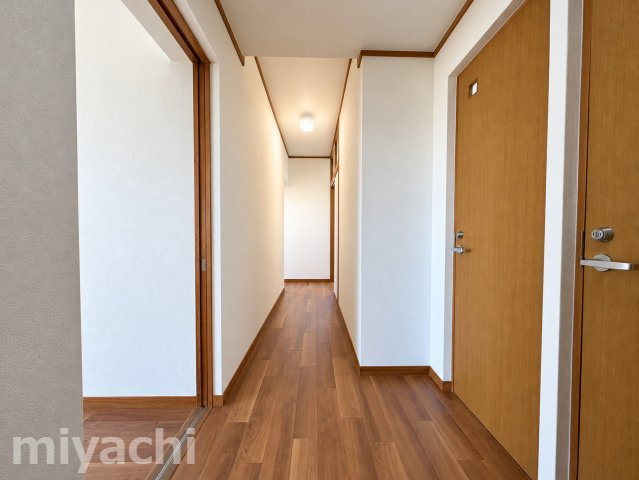 サンシティー石井の玄関