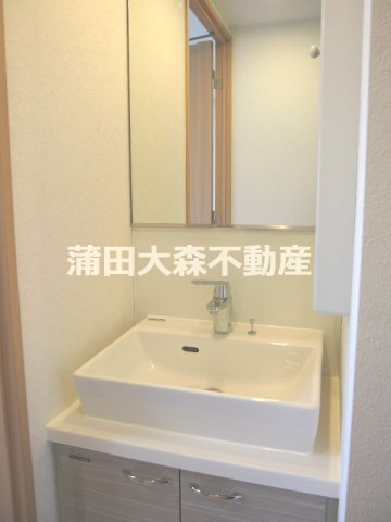 ルーブル羽田萩中の洗面所