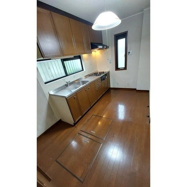 寝屋川市寿町戸建のキッチン