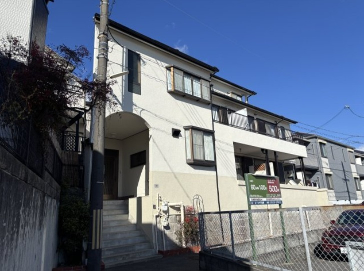 神戸市中央区中島通３丁目のアパートの外観