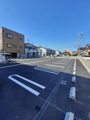ネオ　カーサの駐車場|カースペースがあります