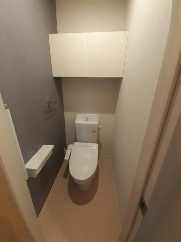 ネオ　カーサのトイレ|落ち着いた色調のトイレです