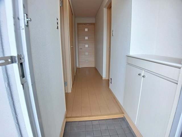 マリッチ今宿の玄関