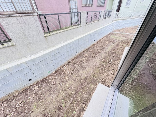 柏市藤心１丁目新築戸建の庭|南側庭スペース