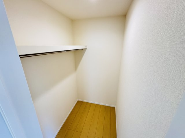 柏市藤心１丁目新築戸建の収納|6帖北側洋室・ウォークインクローゼット