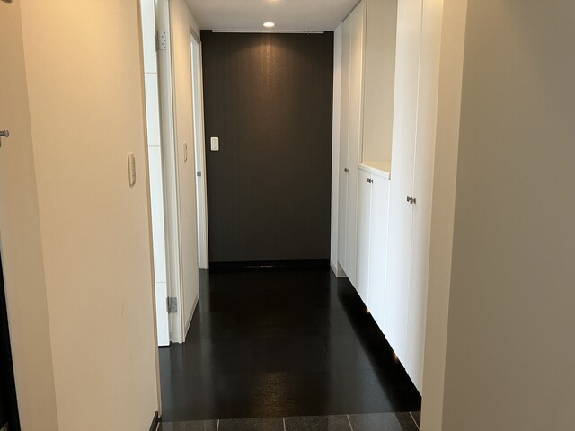 御棚町Ｈｉｌｌｓの玄関|収納もある玄関です