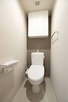 グロリアコート市川のトイレ|ゆったりとした空間のトイレです