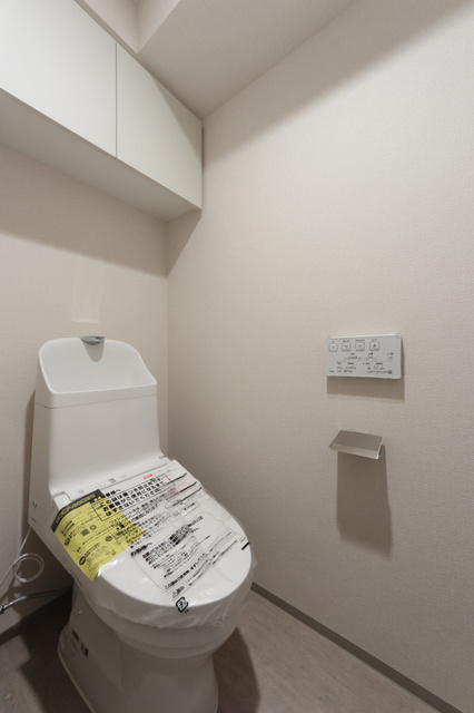 パークアクシス横浜伊勢佐木町通りのトイレ|ゆったりとした空間のトイレです