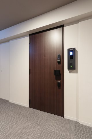 パークアクシス横浜伊勢佐木町通りの玄関|毎日通る玄関はこちらです