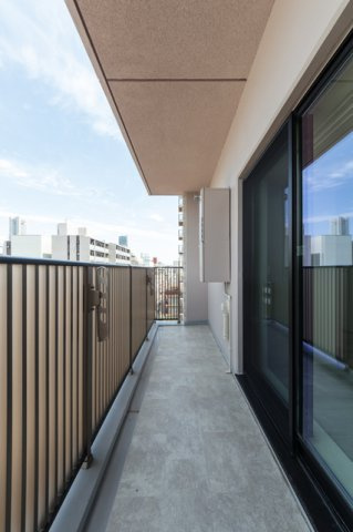 パークアクシス横浜伊勢佐木町通りのバルコニー|バルコニー付きです