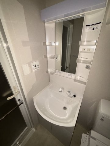 GENOVIA南千住Ⅸskygardenの洗面所|ゆったりとスペースのある洗面所