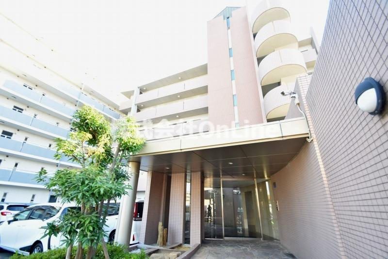 コンフォール東花園のエントランス