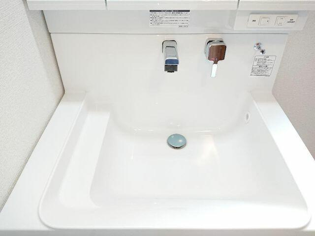 宇都宮市西川田本町３丁目　3LDK　中古住宅のその他|【同仕様写真】新品の洗面台ボ…