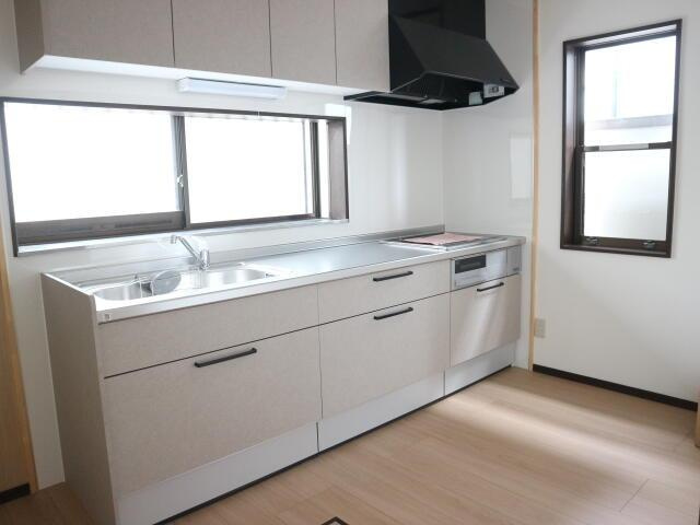 宇都宮市越戸２丁目　4LDK　中古住宅のキッチン