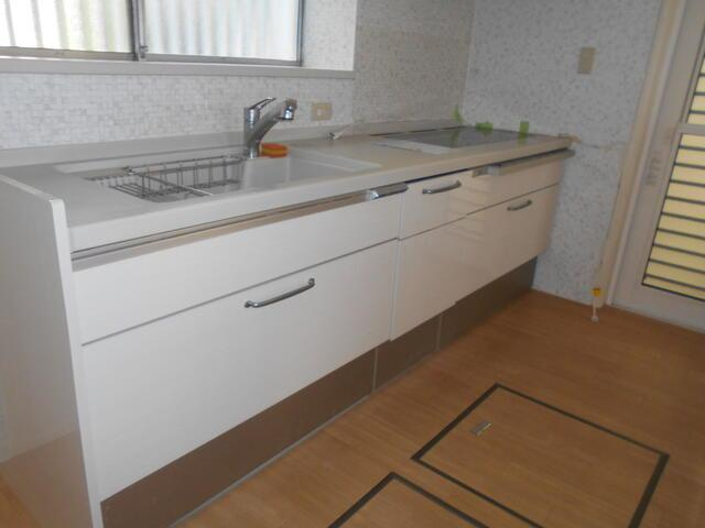 宇都宮市一条１丁目　５LDK　中古住宅のキッチン
