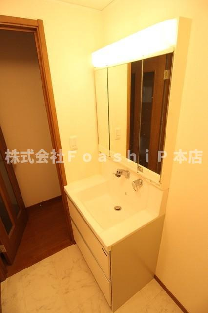 Casa Marroneの洗面所