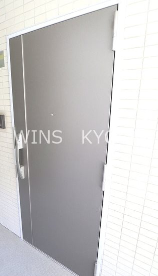 世田谷区豪徳寺１丁目の賃貸マンションの玄関