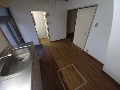 【居間・リビング】 | 淀の原町貸戸建