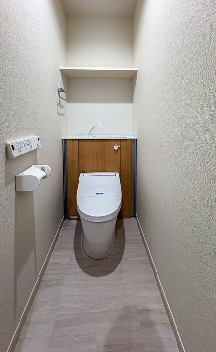 BLOOM COURTのトイレ|落ち着いた色調のトイレです