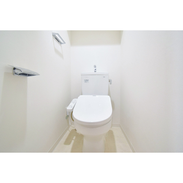 プランドール北浜のトイレ|シンプルで使いやすいトイレです